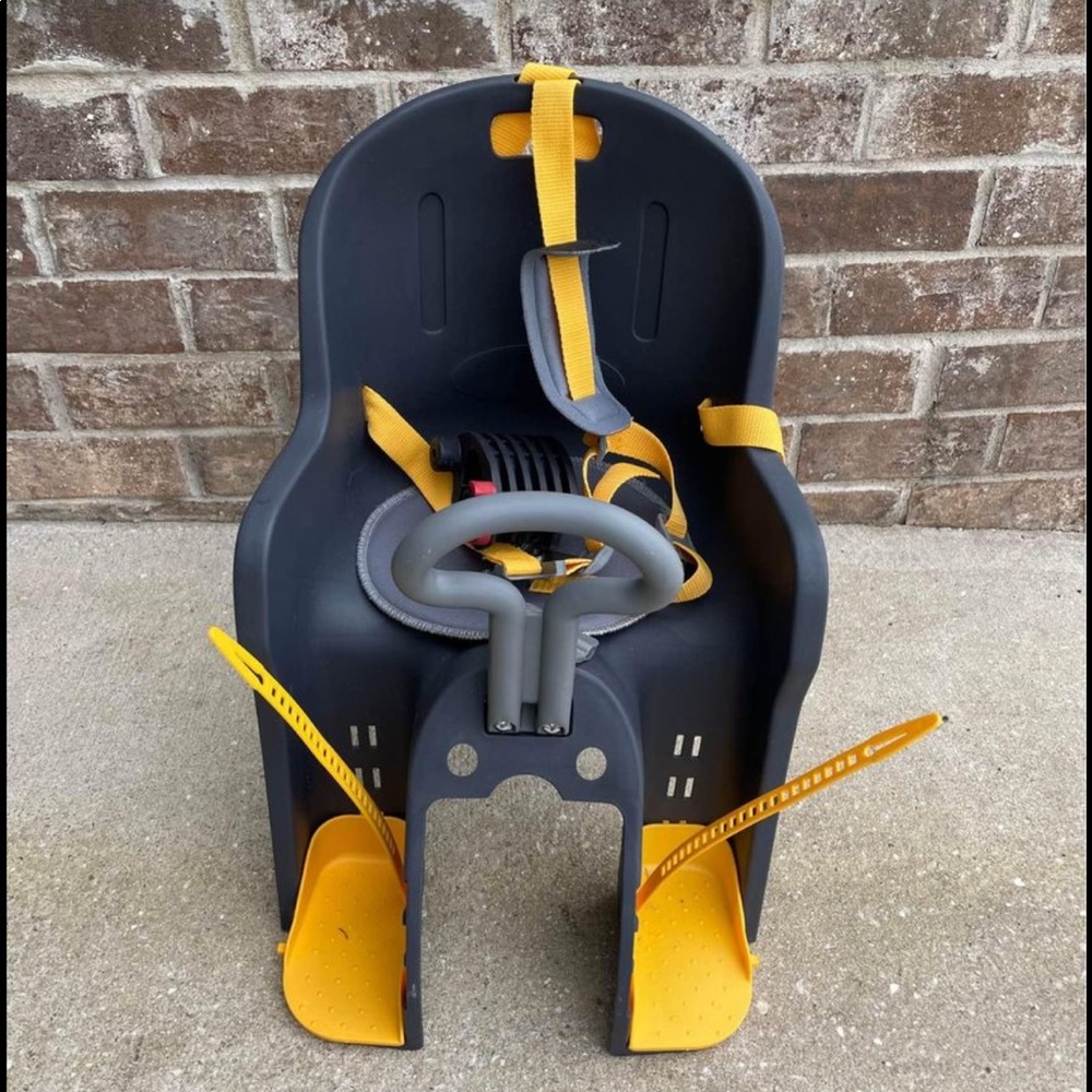 Bicycle child carrier seat